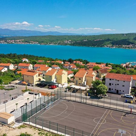 Apartments Omanovic Čižići 외부 사진