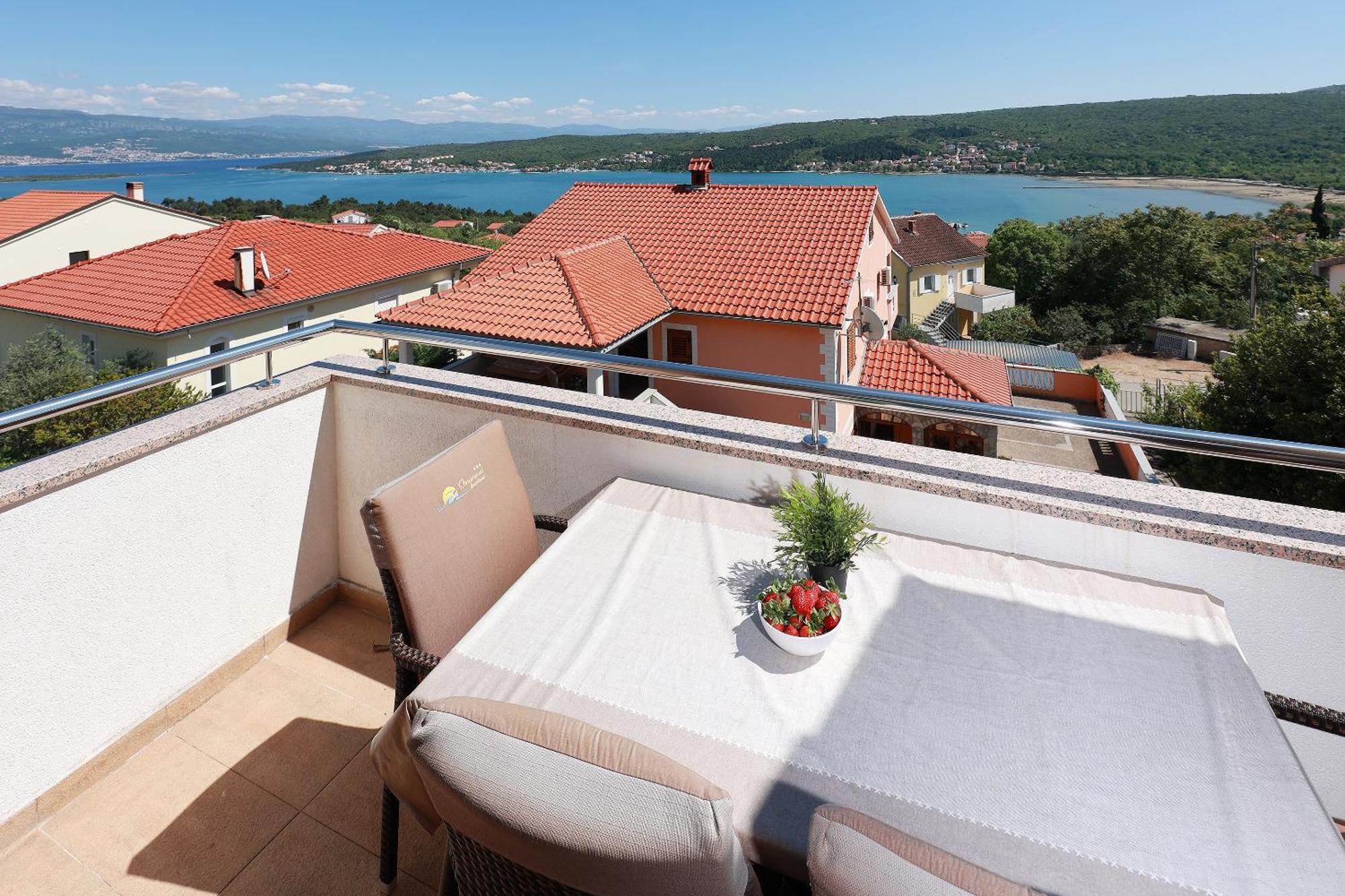 Apartments Omanovic Čižići 외부 사진